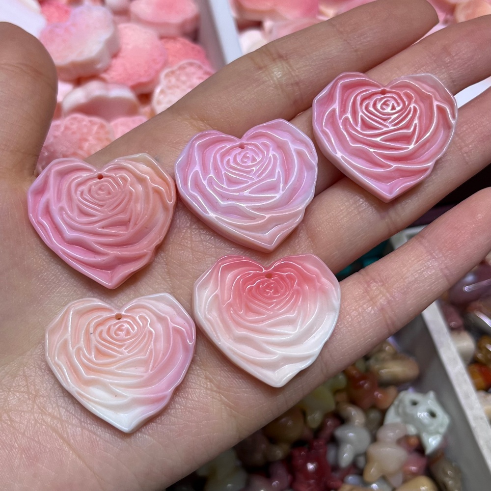 2PCS 천연 퀸 쉘 스톤 하트 로즈 조각 크리스탈 공 - Queen Art Craft 리뷰 및 가격